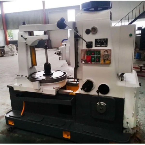 Hydraulic gear hobbing machine Y3150E - Image 6