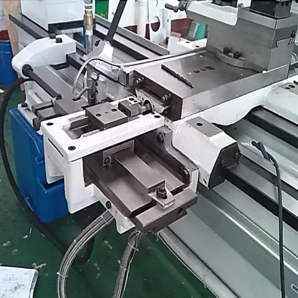 Manual lathe CA series - Image 4